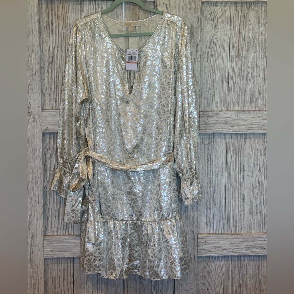 Michael Michael Kors dress w/belt sz 2x  bone and silver color